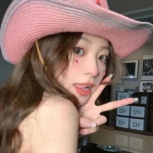 当红主播片场意外受伤，品牌连夜解约，一个月持续发酵
